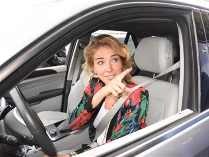 Burcu Esmersoy'un evlilik totemi G2