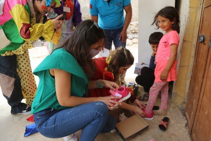 Eyyübiye’de 500 yetime elbise ve oyuncak desteği G1