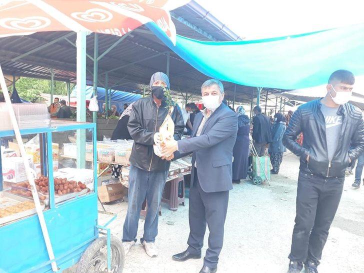 Altıntaş’ta fidan dağıtımı G3