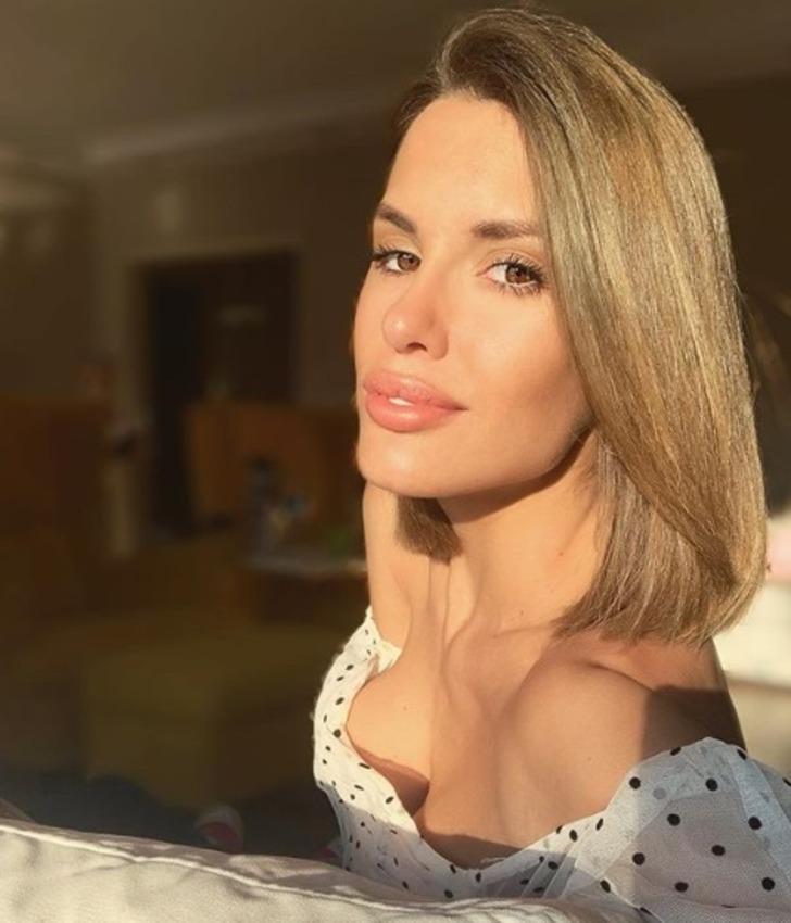 Fenerbahçeli Isla ile model eşi Caldirola'nın çıplak poz verdi! G2