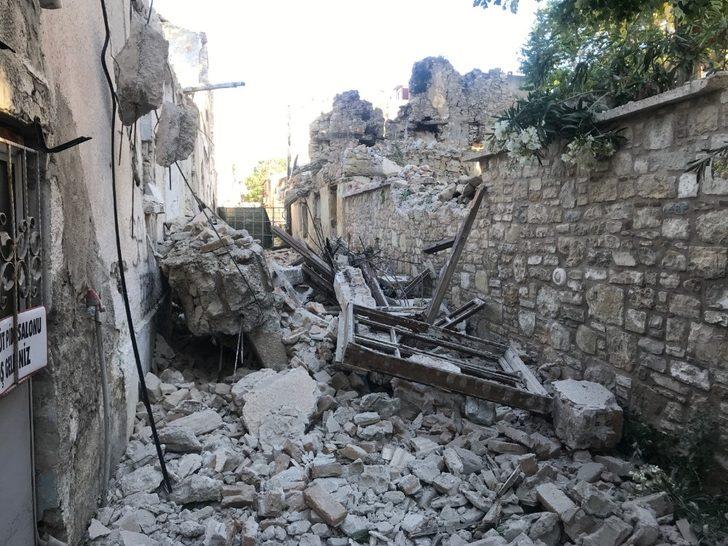 Evin duvarı yıkıldı, faciadan dönüldü G4