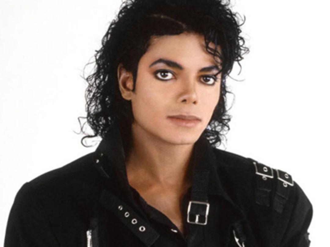 Siyahi bebek doğuran kadın, Michael Jackson'ın hayaletinden hamile kaldığını iddia etti