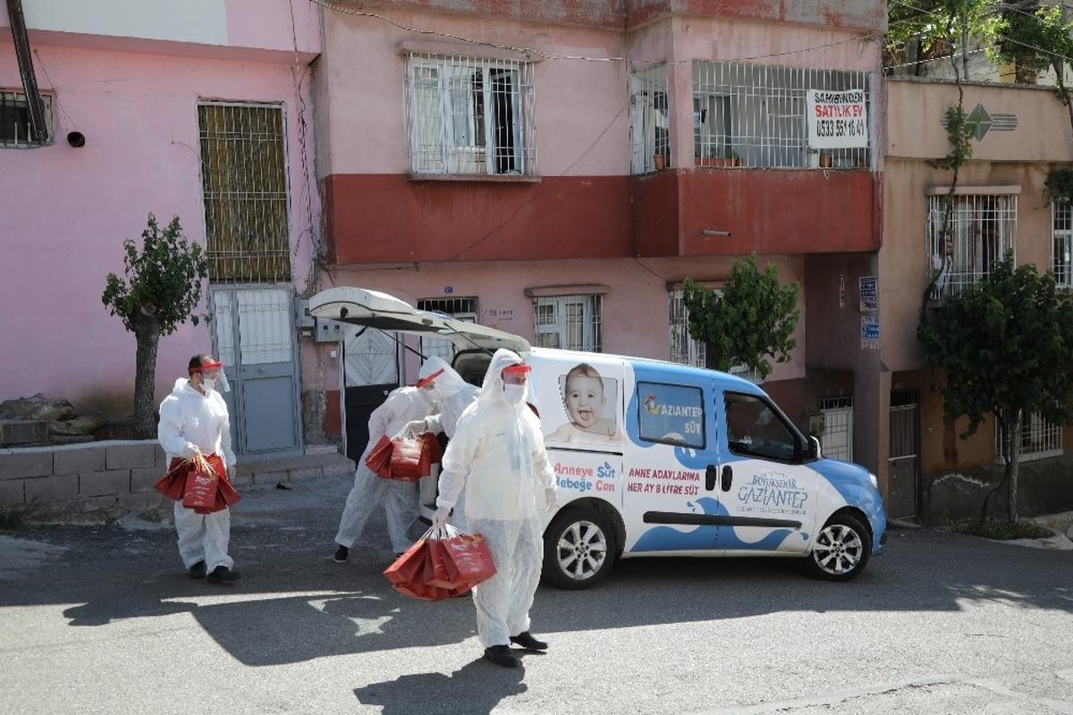 B&uuml;y&uuml;kşehir&rsquo;den bayram &ouml;ncesi 10 bin haneye hediye paketi
