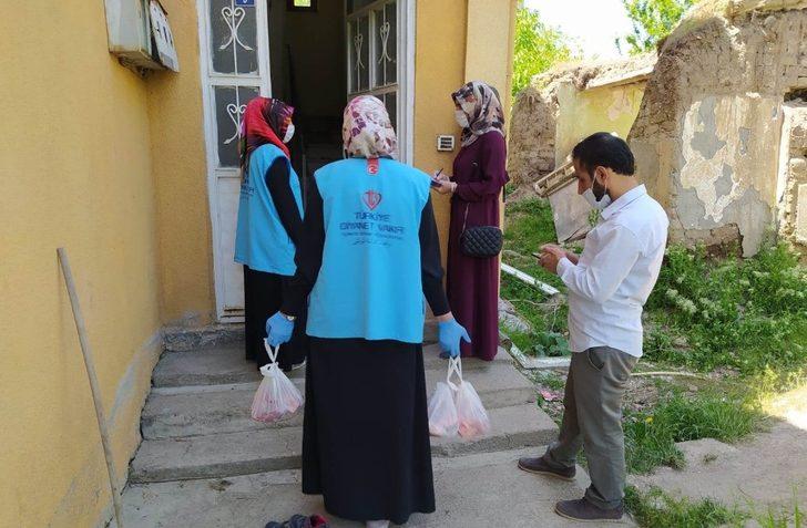 Türkiye Diyanet Vakfı, Van’daki 525 yardıma muhtaç aileye adak ve kurban eti yardımı gerçekleştirdi G4