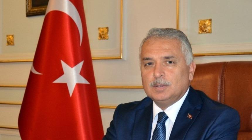 Vali Yıldırım’dan bayram uyarısı: “Bu bayramı eski bayramlar gibi kutlarsak virüsün yayılma hızı tırmanabilir”