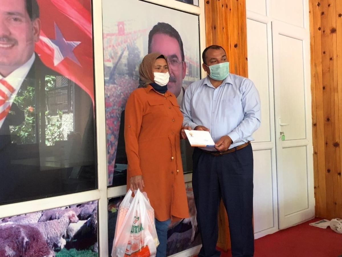 Feke&rsquo;de muhtarlar Cumhurbaşkanını selamladı