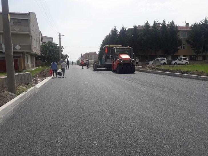 Sağlık Mahallesi’nde asfalt çalışmaları devam ediyor G2