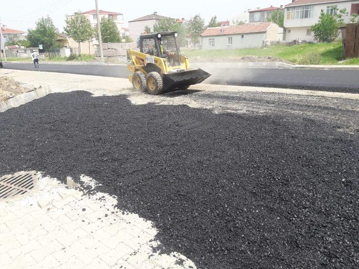 Sağlık Mahallesi’nde asfalt çalışmaları devam ediyor G3