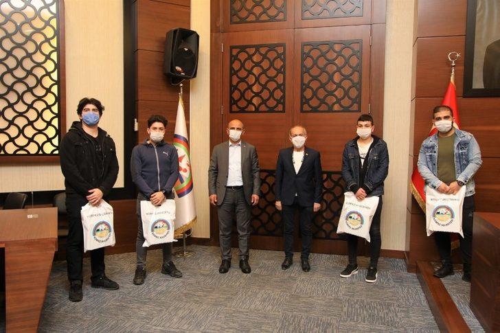 Başkan Söğüt, “Her zaman gençlerimizin hizmetindeyiz” G2