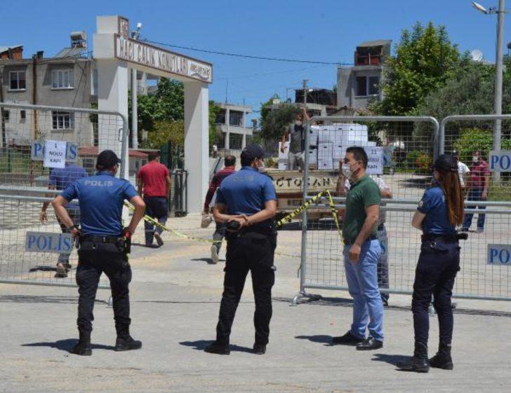 Serik'te karantinaya alınan mahallede vaka sayısı giderek artıyor! Polis kuş uçurtmuyor G3