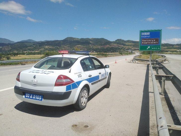 Yollar boşaldı, polisler sakin bir nöbet günü geçirdi G4