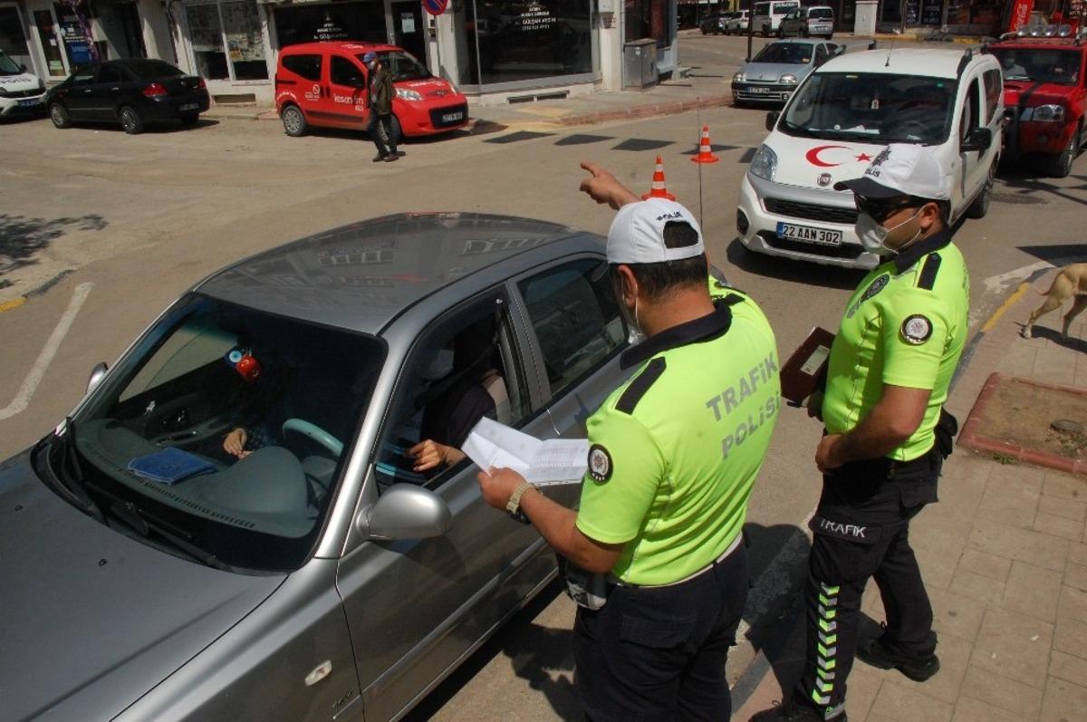 Keşan&rsquo;da polis izin belgelerini denetledi