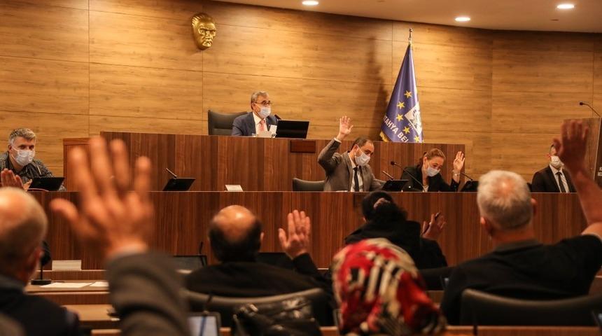 Belediye 180 esnafın alacağını &ouml;dedi