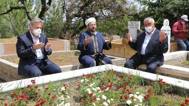 Melikgazi’nin 40 mezarlığında dua edildi