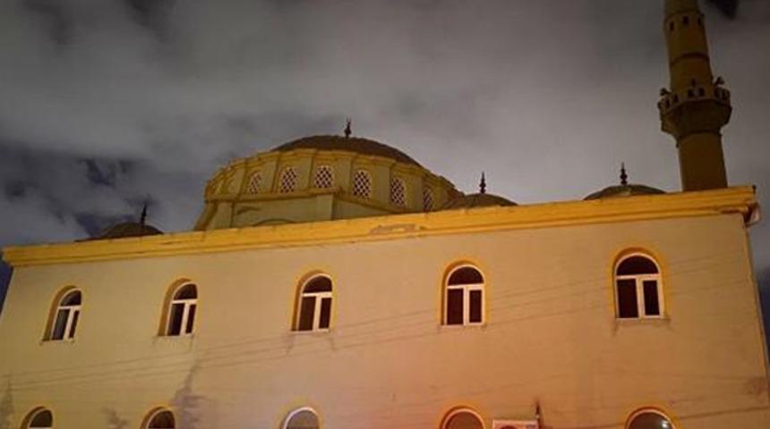 İzmir'deki camiden müzik olayıyla ilgili dikkat çeken uyarı!