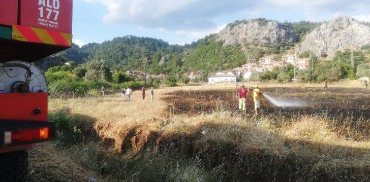 Marmaris’te boş arazide çıkan yangın söndürüldü G2
