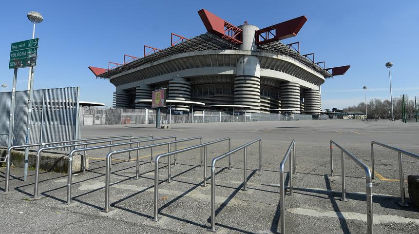 Milan ve Inter'in ma&ccedil;larının oynadığı San Siro yıkılıyor