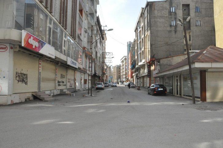 Yüksekova’da kısıtlamanın birinci gününde sokaklar bomboş G2