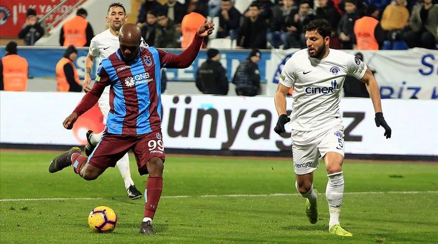 Bafetimbi Gomis'in yerine Anthony Nwakaeme