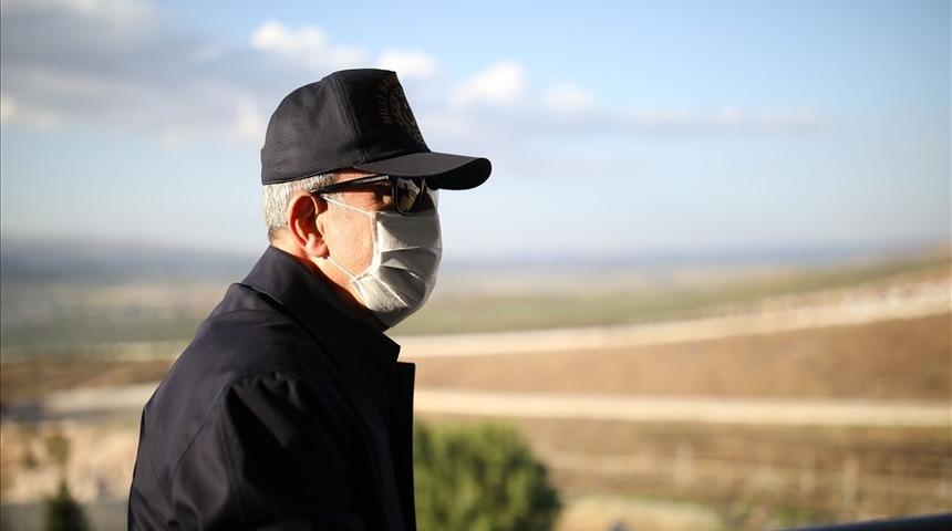 Bakan Akar: Kuzey Irak'ta 13 ter&ouml;rist etkisiz hale getirildi