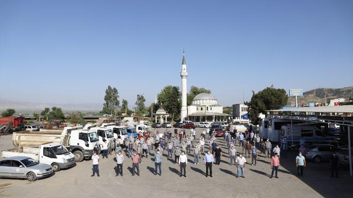 Başkan Öküzcüoğlu çalışanlarının bayramını kutladı G3