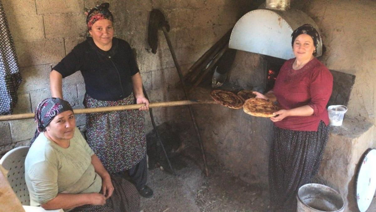 Tufanbeyli&rsquo;de kadınların k&ouml;mbe mesaisi