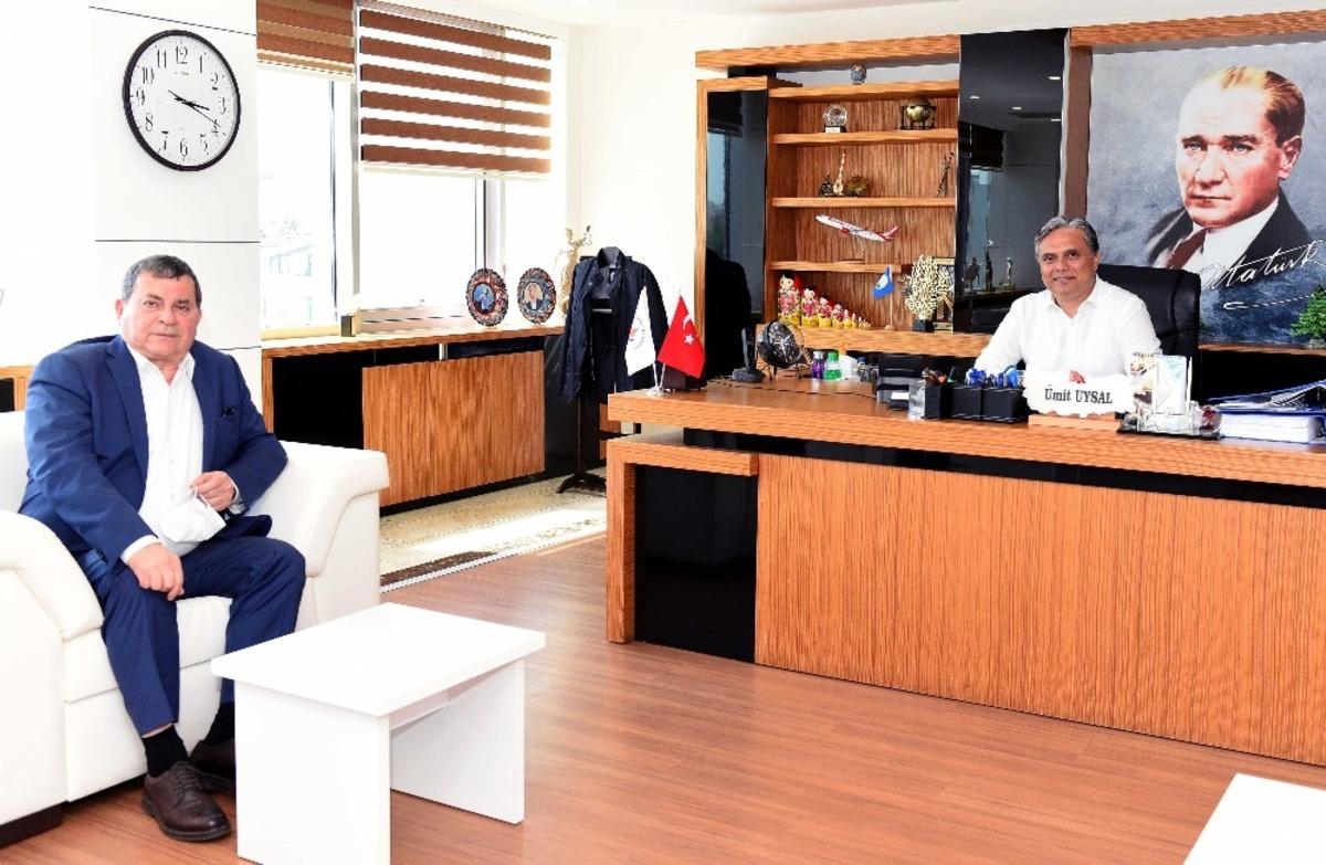 Muratpaşa&rsquo;da  komşuların dayanışması b&uuml;y&uuml;yor