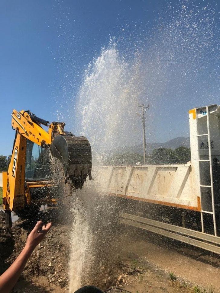 ASAT’tan Finike’deki su arızasına müdahale G2