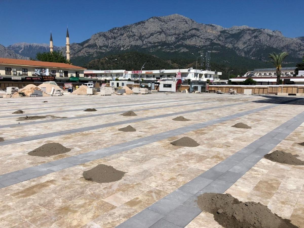 Kemer Cumhuriyet Meydanı Projesinde sona gelindi