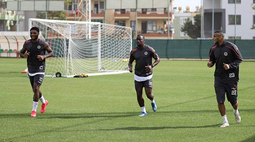 Aytemiz Alanyaspor'da hazırlıklar sürdü