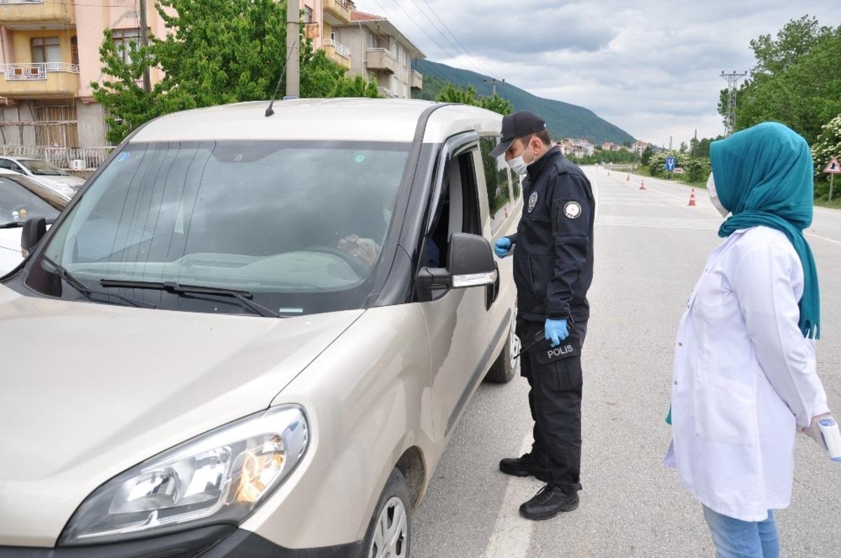 Simav&rsquo;da sokağa &ccedil;ıkma yasağını ihlal eden 66 kişiye ceza uygulandı