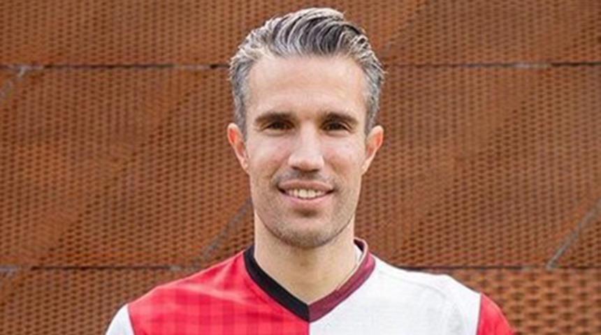 Van Persie'den ilginç anı: Maçta bana vurdu