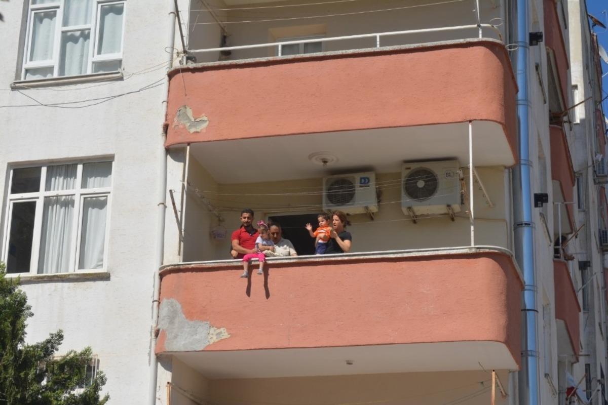 Ceyhan&rsquo;da bayram coşkusu sokaklara taşındı
