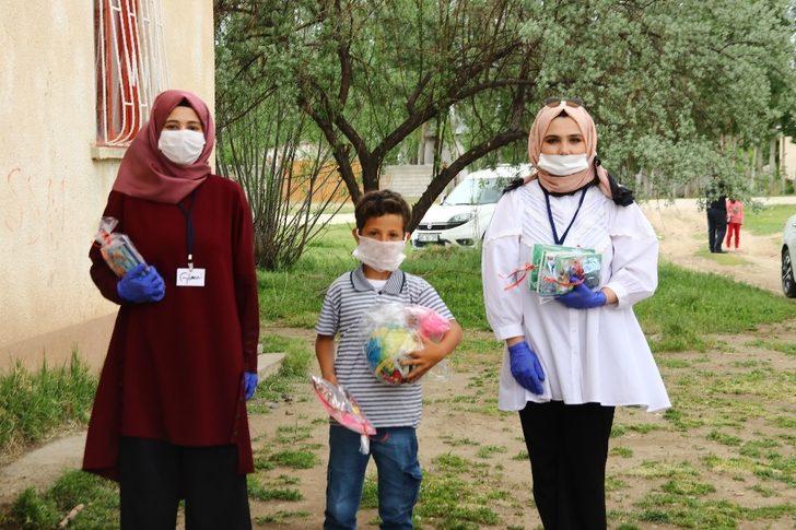 Öğretmenlerden örnek davranış G5