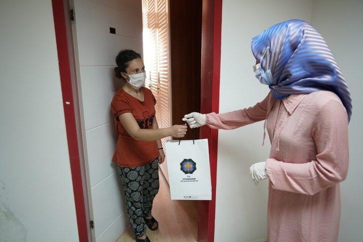 Büyükşehir Belediyesi hasta yakınlarının bayramını kutladı G3