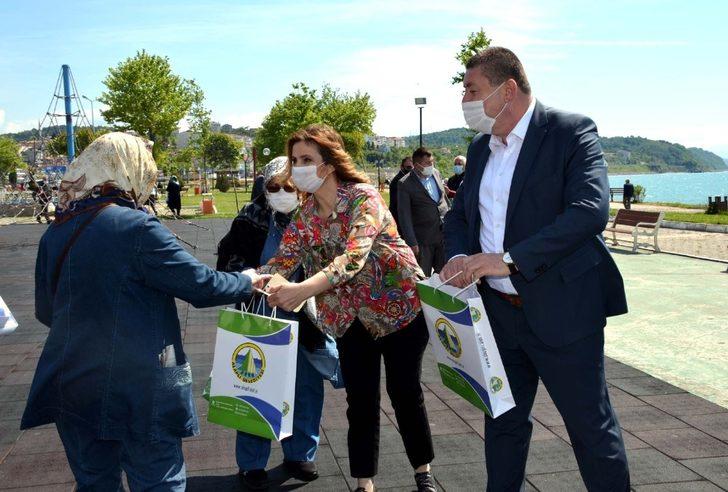 65 yaş üstü vatandaşlar  parklara akın etti G2