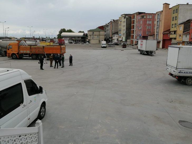 Otopark  Cuma namazı için hazırlanıyor G3