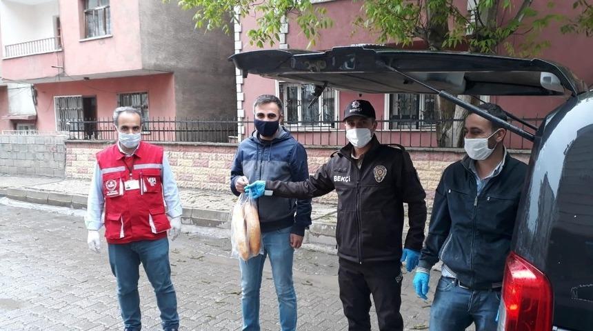 Tatvan’da sokaklar bayramda boş kaldı