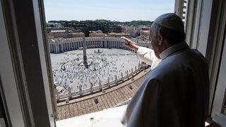 Papa Francis’den 3 ay sonra ilk kutsama