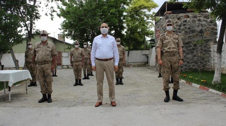Kaymakam L&uuml;tfullah G&ouml;ktaş, bayramlaşma ziyaretlerinde bulundu