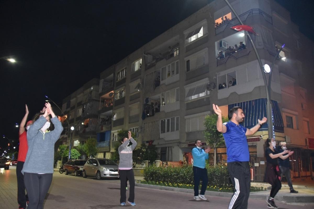 Salihli&rsquo;de &rsquo;Evde kal, hareketsiz kalma&rsquo; etkinliği