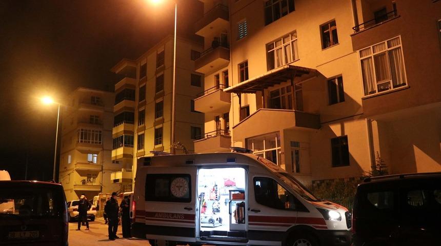 Bayramlaşmak i&ccedil;in gittikleri akrabaları &ouml;l&uuml; bulundu