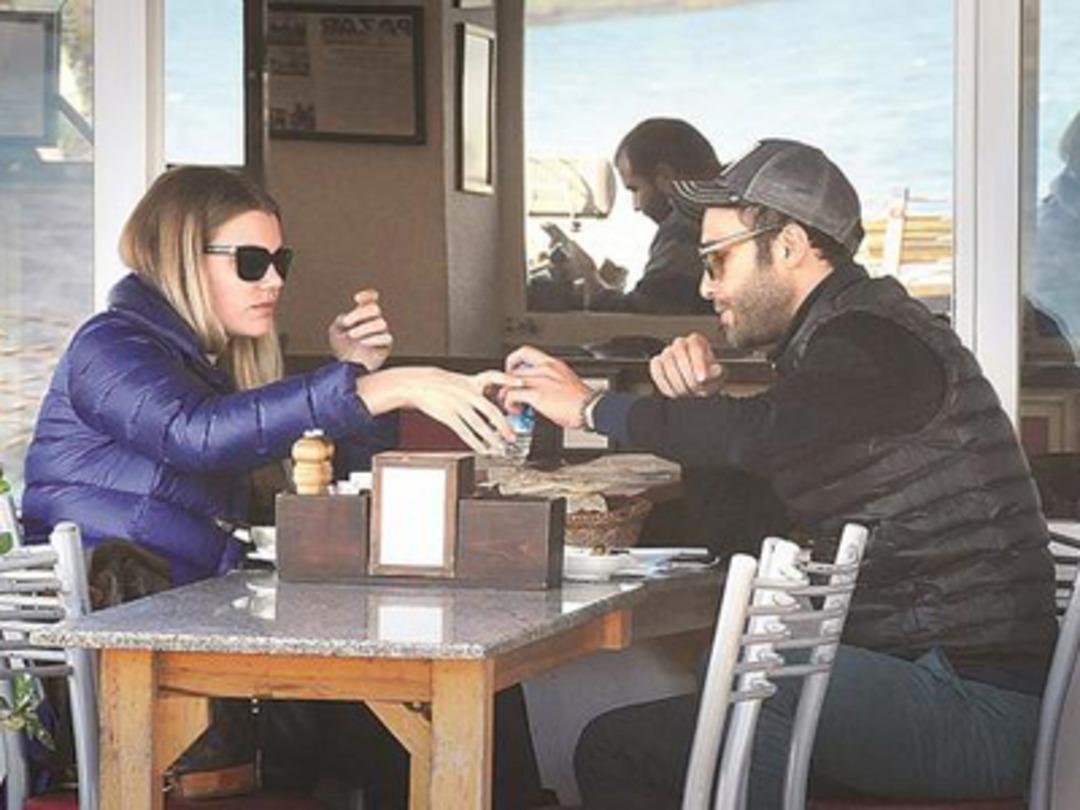 Evlilik sorusu ka&ccedil;ırdı