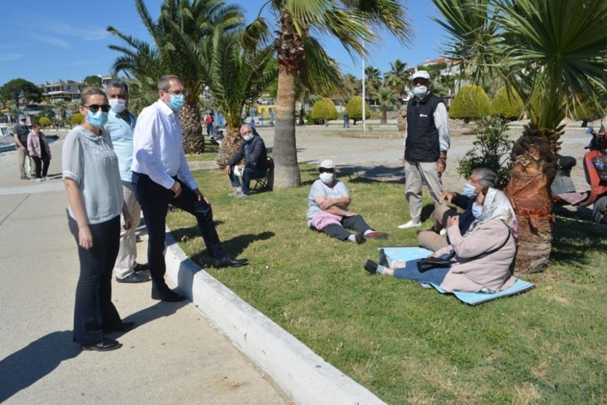 65 yaş &uuml;zeri vatandaşlardan Başkan Ergin&rsquo;e sevgi seli