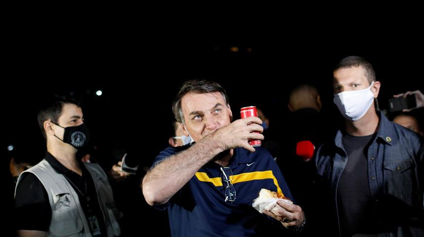 Devlet başkanı yemek almaya dışarı &ccedil;ıktığına pişman oldu!