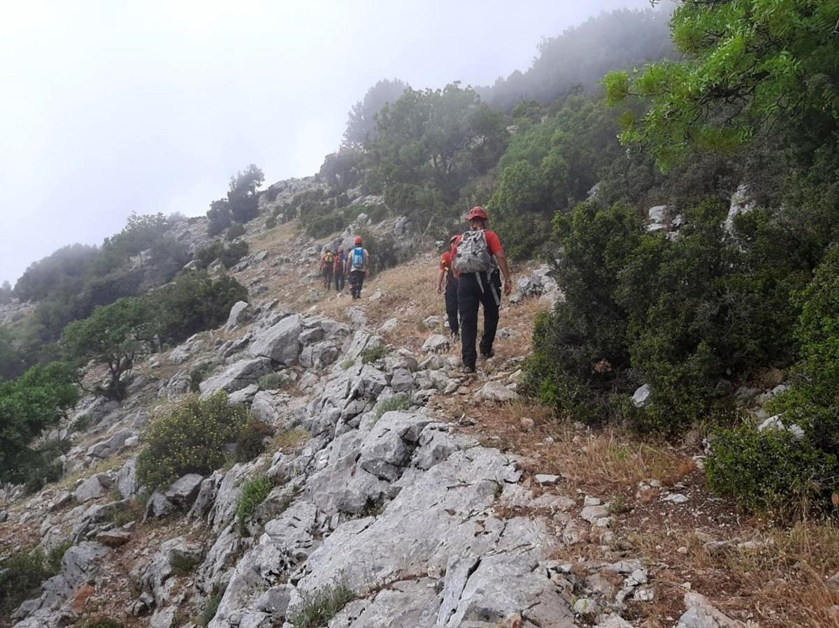 Kayıp dağcıdan 13 g&uuml;nd&uuml;r haber alınamıyor