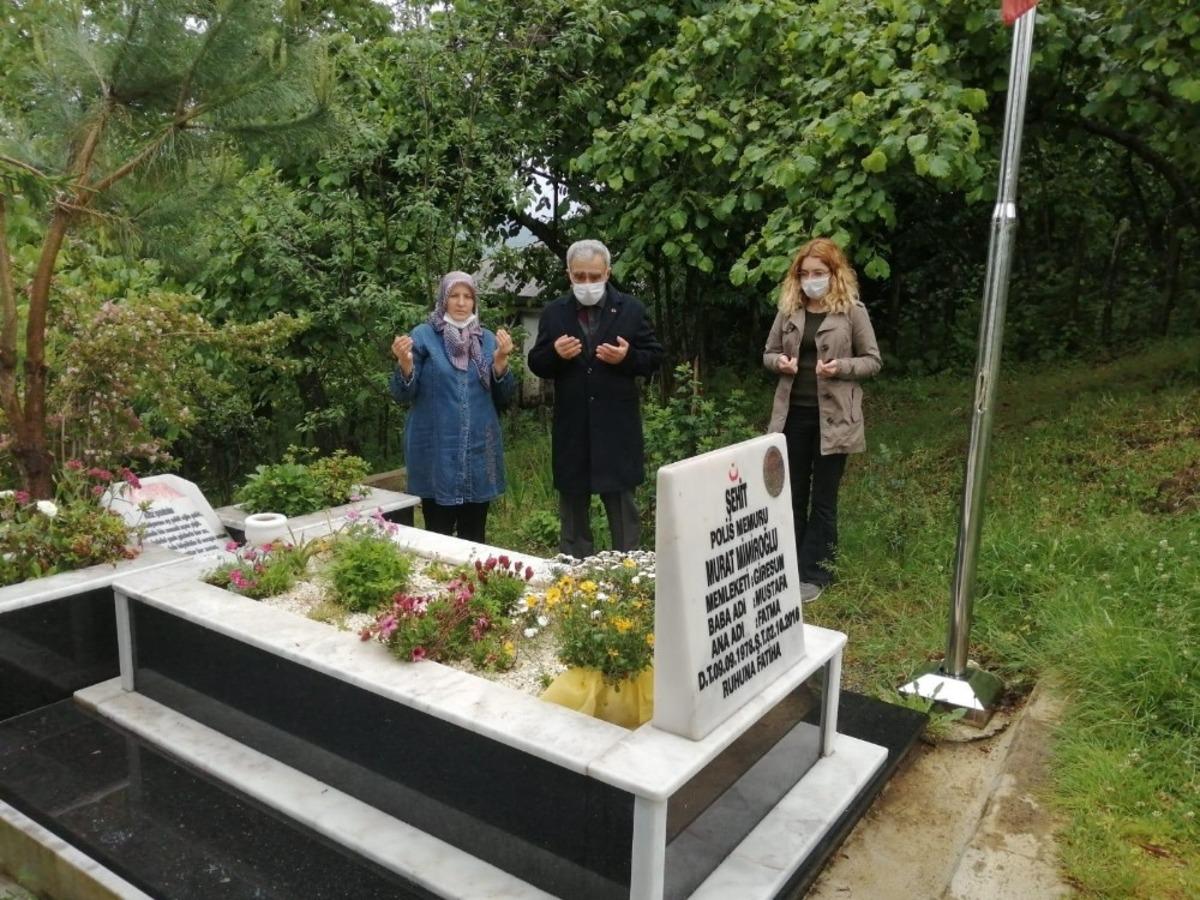 Giresun&rsquo;da şehit aileleri kabir ziyaretinde bulundular.