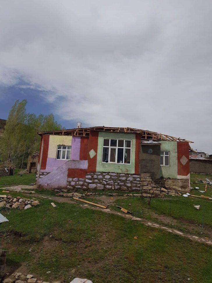 Özalp ilçesinde fırtına G1