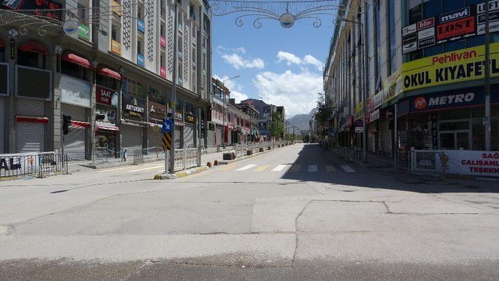 Van’da cadde ve sokaklar boş kaldı G5