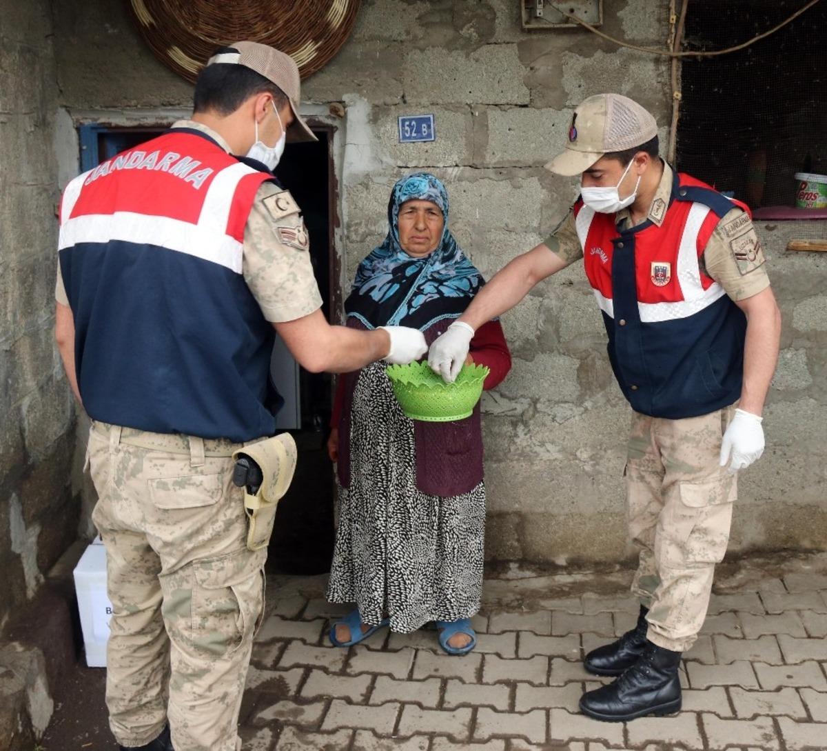 Asker ve polisten bayram mesaisi